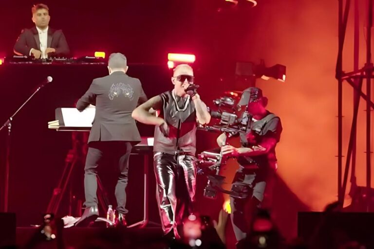 il rapper Lazza a San siro